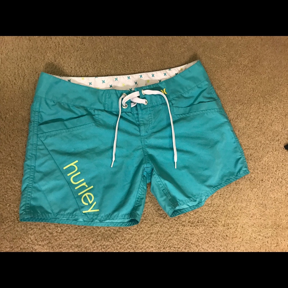 Hurley board shorts... in perfect condition!!